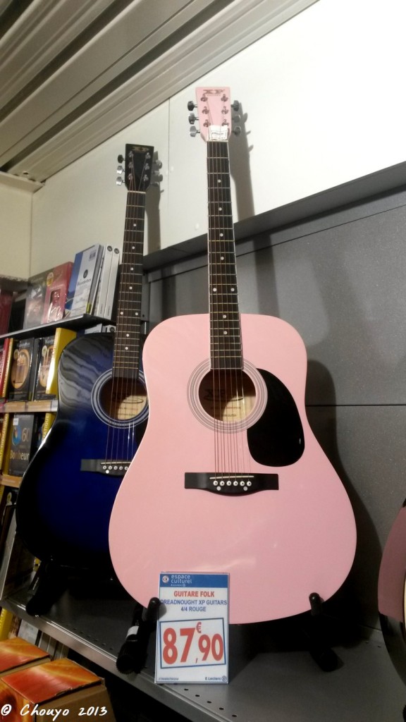 Guitare rose